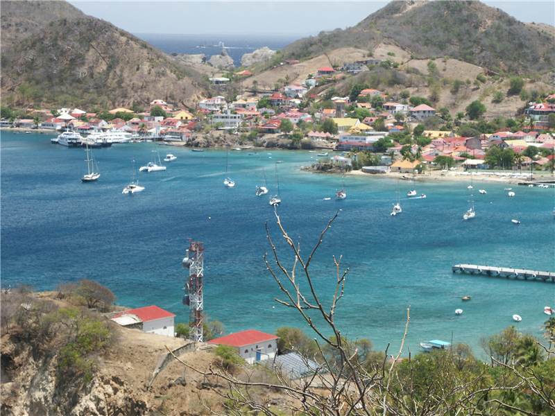 Attraits touristiques en Guadeloupe : Bourg des Saintes