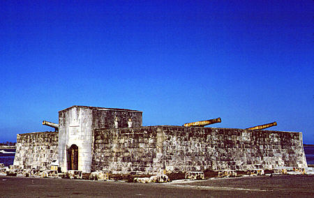 Attraits touristiques aux Bahamas : Fort Charlotte